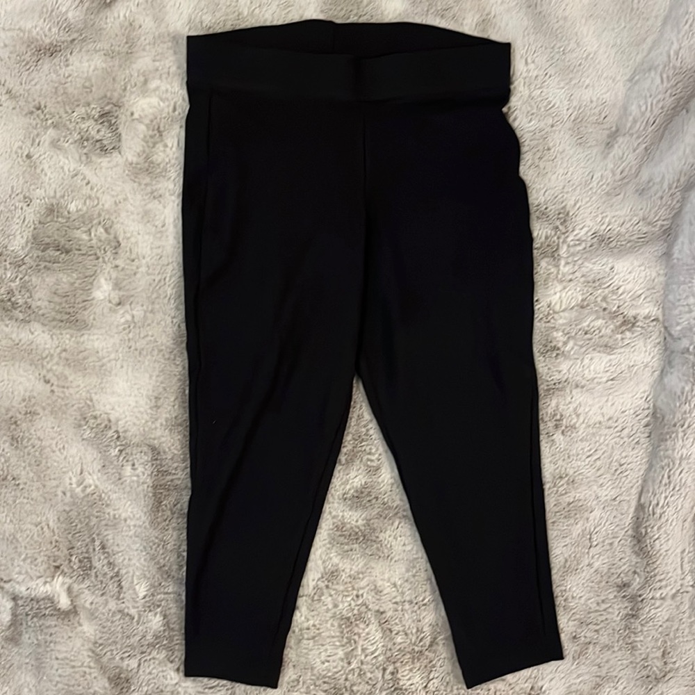 NWOT torrid size 1 capris